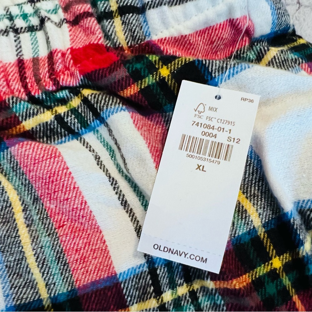 Old Navy NWT sleep shorts-Christmas style, 2 pairs